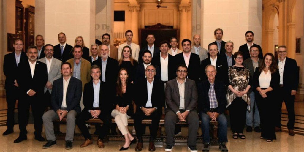 Cumbre en Rosario: presidentes de bolsas y agregados agrícolas en las principales potencias se reunieron en la BCR