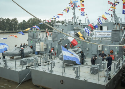 Astillero Río Santiago: Entrega de nuevas embarcaciones y compuerta a la Base Naval Puerto Belgrano