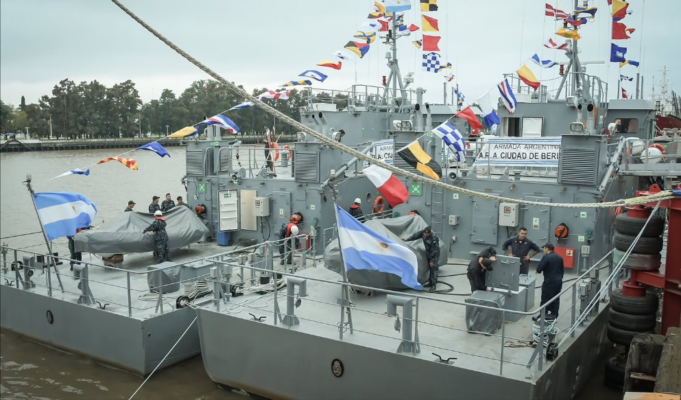 Astillero Río Santiago: Entrega de nuevas embarcaciones y compuerta a la Base Naval Puerto Belgrano