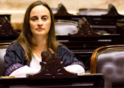 Marcela Passo anuncia propuestas de mejora para la ley de Marina Mercante Nacional