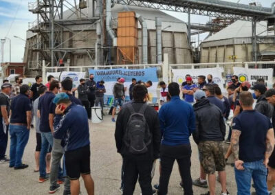 Paro en el Sector Aceitero Impacta el Flujo de Soja en Rosario