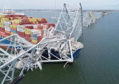 Apertura de canal temporal para buques comerciales en Baltimore tras colapso del puente