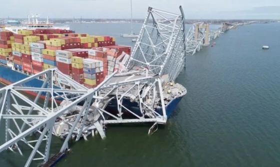 Apertura de canal temporal para buques comerciales en Baltimore tras colapso del puente