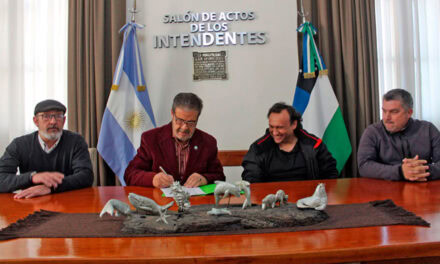 Firma del contrato para el nuevo Astillero Naval en San Antonio Oeste