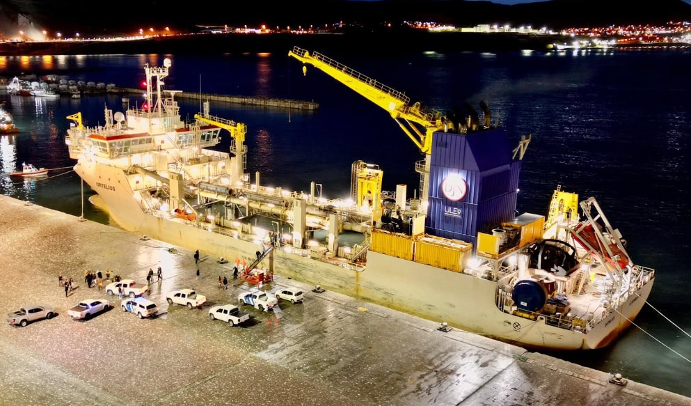 La draga Ortelius inició el dragado en el Puerto de Comodoro Rivadavia 