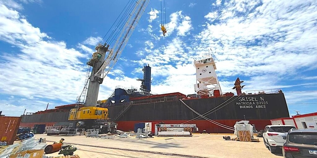 Una estación flotante y una esperanza concreta: innovación argentina para transformar la logística agroexportadora