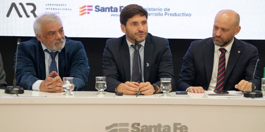 Rosario ya puede exportar directamente desde su aeropuerto, sin pasar por Ezeiza