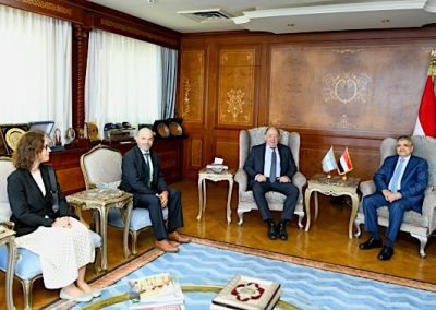 Argentina y Egipto refuerzan su alianza en dragado, tecnología marítima y seguridad