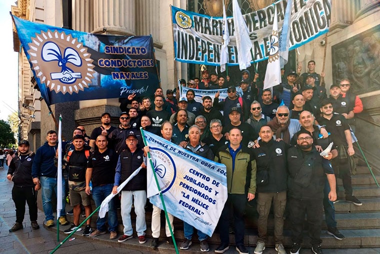 AJEPROMM rechaza el DNU 340/2025 por considerarlo inconstitucional y lesivo a la soberanía nacional