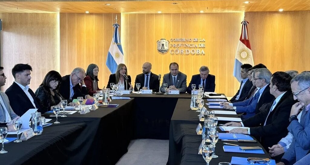 Santa Fe y Córdoba se unen para potenciar las exportaciones desde la Región Centro