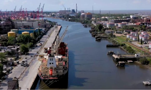 Puerto Dock Sud abrió las ofertas para el dragado de sus canales de acceso por casi US$ 27 millones