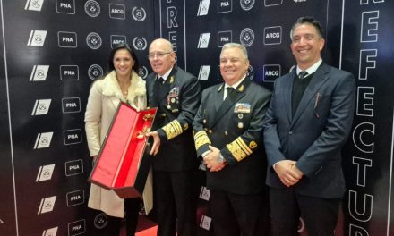 Una Rosa por la Paz: homenaje del Grupo Servicios Marítimos a la Prefectura Naval Argentina en su 215° aniversario