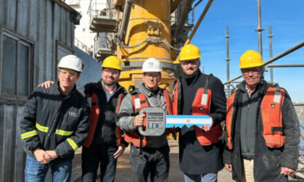 LDC incorpora una nueva grúa FCC 310 de Liebherr en el Complejo Portuario General Lagos