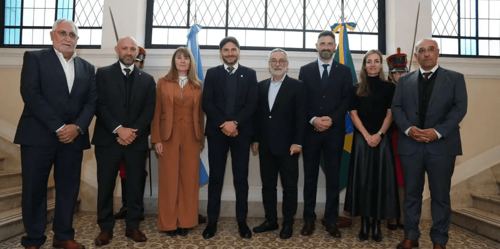 Santa Fe y Brasil estrechan vínculos: diálogo estratégico sobre producción y la logística 