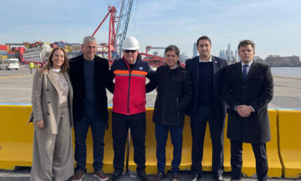 Dock Sud abre una nueva era: comenzó la ampliación de su muelle con una inversión récord