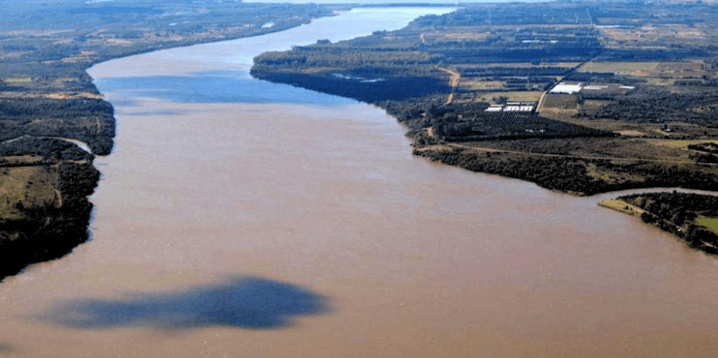 Comisión Binacional analiza el dragado del río Uruguay entre Nueva Palmira y Fray Bentos