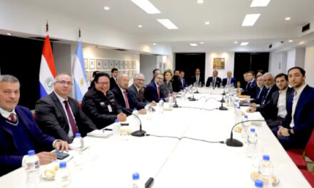 Argentina y Paraguay buscan una salida negociada para el km 171 
