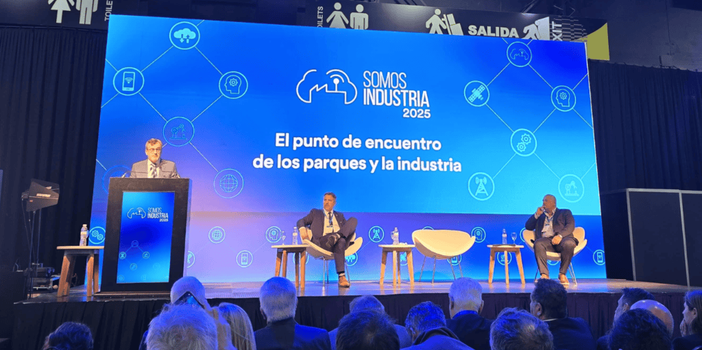 El futuro industrial argentino en debate: alerta por dumping, reclamo de competitividad y homenaje a los empresarios