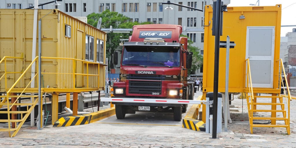 Uruguay avanza con un sistema automatizado para el ingreso de camiones al Puerto de Montevideo