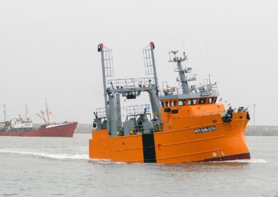 Botadura del buque pesquero Nuevo María Elena en Mar del Plata