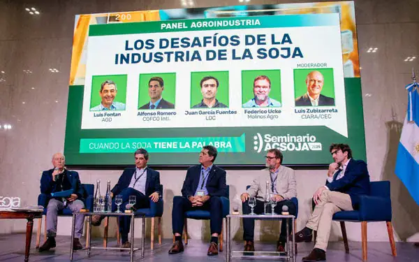 Juan García Fuentes llamó a pensar la agroindustria como un equipo en el Seminario Acsoja 2025