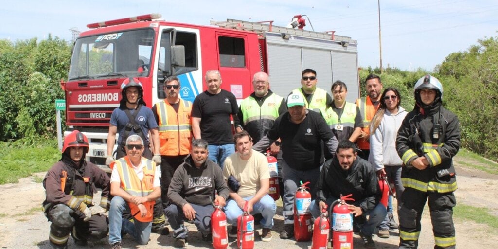 Simulacros en Puerto Piojo: Dock Sud afianza la coordinación entre su Brigada y Prefectura Naval