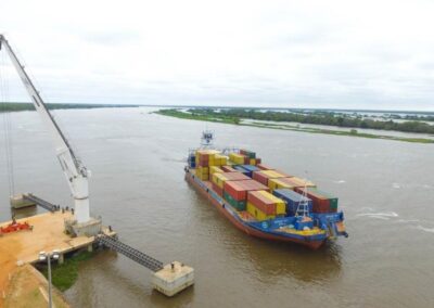 La ANNP implementa red de ayudas electrónicas y estaciones AIS para fortalecer la navegabilidad del río Paraguay