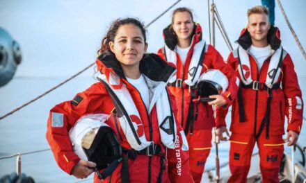El puerto de Róterdam promueve la formación marítima juvenil con un acuerdo entre la Autoridad Portuaria y el Servicio Sea Ranger