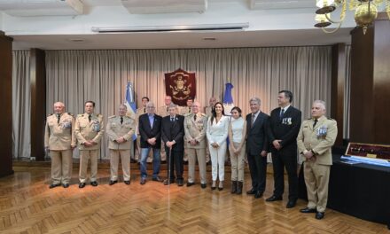 La Prefectura Naval Argentina reconoce a Mónica Navarro, CEO de Grupo Servicios Marítimos
