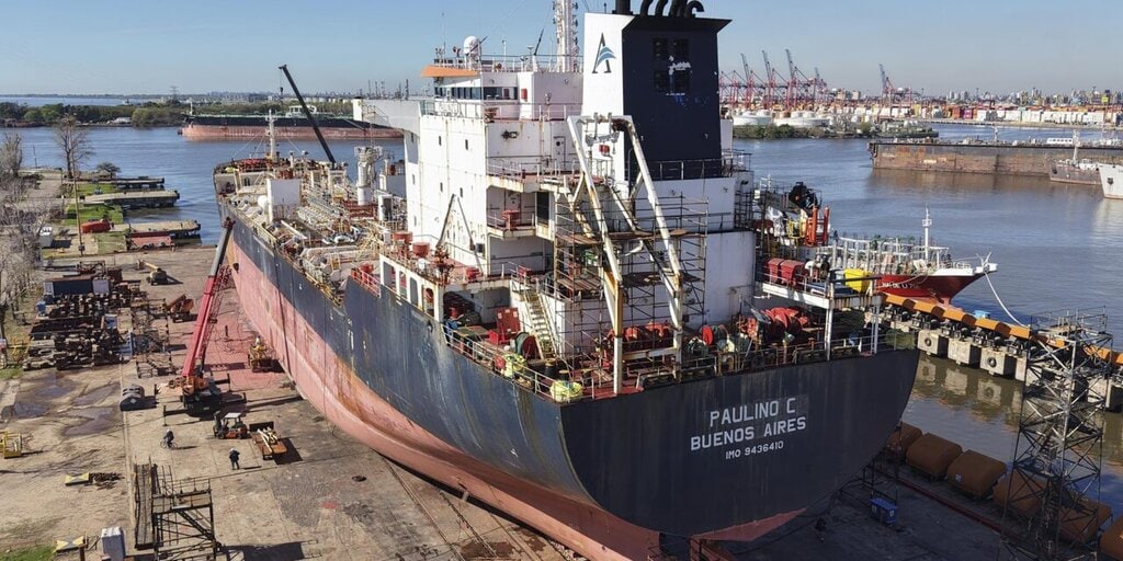 Tandanor puso nuevamente en servicio al petrolero Paulino C tras su reparación