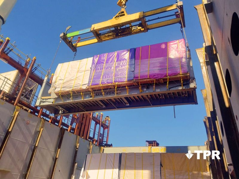 TPR consolida su perfil multipropósito con una operación de carga sobredimensionada en contenedores Flat Rack
