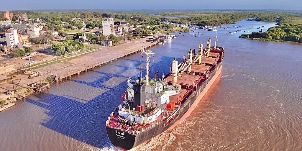Nuevo embarque de eucalipto desde Concepción del Uruguay consolida la actividad exportadora entrerriana