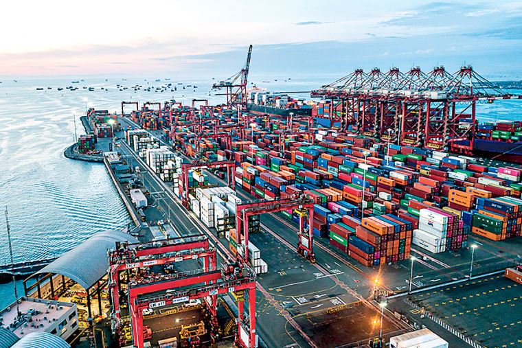Perú busca un salto estructural: del boom del comercio exterior a una agenda de “Obras de Estado”