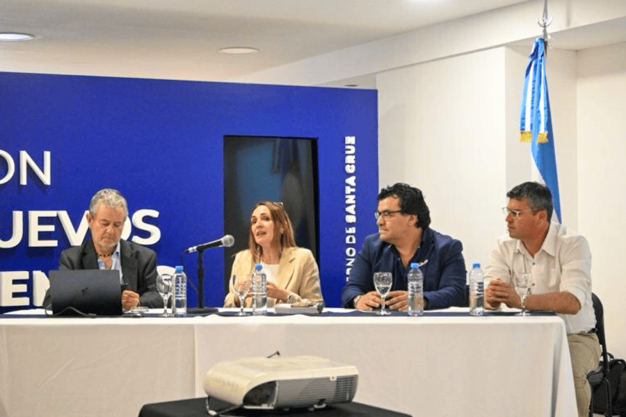 Santa Cruz presenta oportunidades de inversión en puertos y Zonas Francas