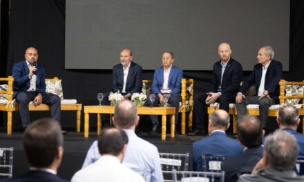 Mendoza impulsa su logística: créditos para pymes y agenda minera