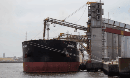 Puerto Quequén consolida su perfil exportador con un embarque de gran escala de cebada a Arabia Saudita