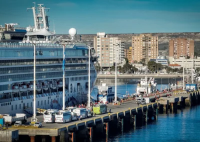 Chubut pone en marcha dos obras para modernizar el muelle Storni en Puerto Madryn