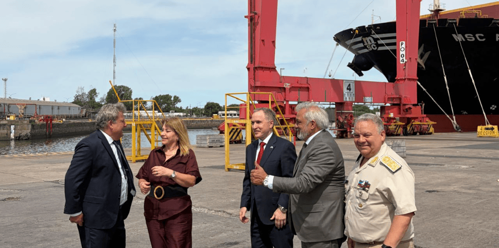 Mónica Litza recorrió Exolgan junto al embajador estadounidense Peter Lamelas, en la antesala del aniversario del Consorcio de Dock Sud