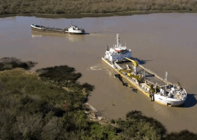 CARU sostiene el calado del río Uruguay con dragado de mantenimiento frente al Puerto de Concepción del Uruguay