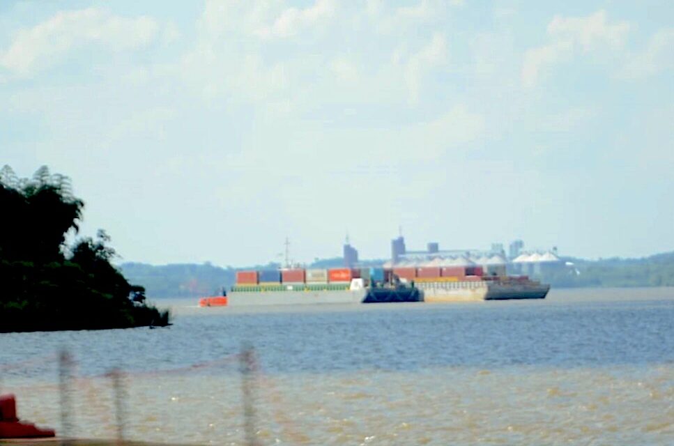 El Puerto de Posadas consolida su crecimiento logístico con un convoy récord de contenedores de MSC y Maersk