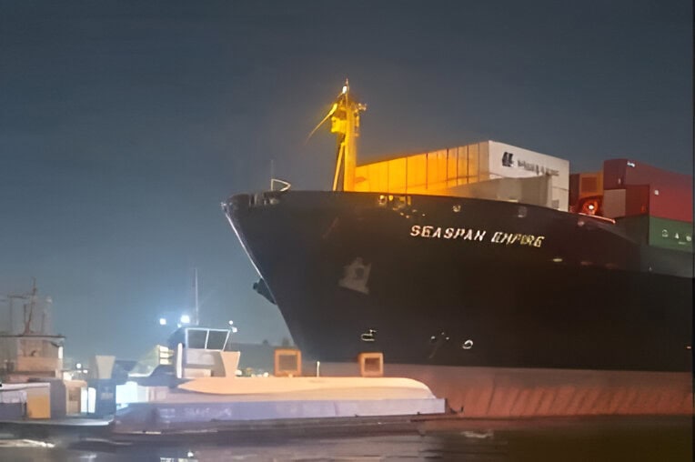 Alerta en el Puerto de Santos: colisión del portacontenedores Seaspan Empire expone riesgos en canales saturados