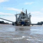 CARP descalifica a CHEC Dredging y la licitación dragado Canal Martín García 2026 queda entre Jan De Nul y Boskalis