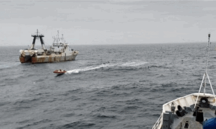 Pesca ilegal en la ZEEA: sancionan al buque Bao Feng con una multa de $1.260 millones