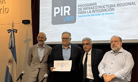Programa de Infraestructura Regional UNR: entrega de diplomas y reconocimiento al IDR por 30 años