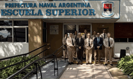 Prefectura Naval Argentina recibió un reconocimiento de Corea del Sur por un rescate