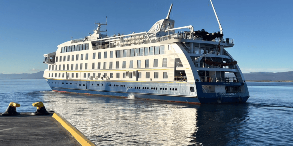 Ushuaia cerró la temporada de cruceros 2025/2026 con más de 135.000 pasajeros y 495 recaladas