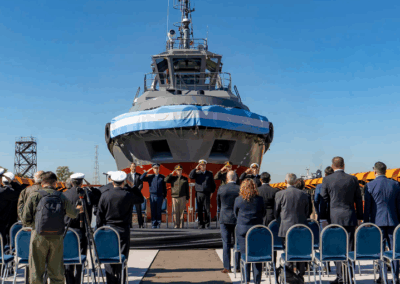 Botadura en Tandanor: el remolcador ARA «Pampero» inicia su camino hacia la Armada Argentina
