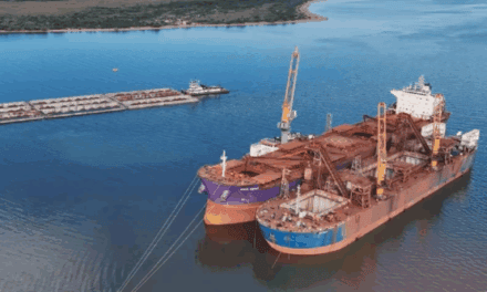 Uruguay expande su sistema de transbordo fluvial: mineral de hierro y combustibles en la hidrovía
