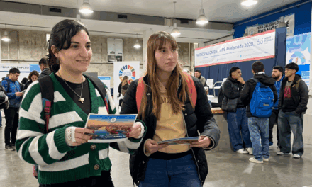 El Puerto de Dock Sud participa en la Expo Empleo UTN Avellaneda para potenciar el talento regional