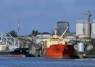 Hidrovía argentina a plena carga: más de 100 buques reflejan la presión exportadora